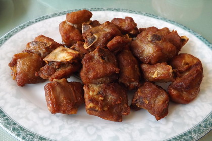 炸排骨（骨付き豚の唐揚げ）